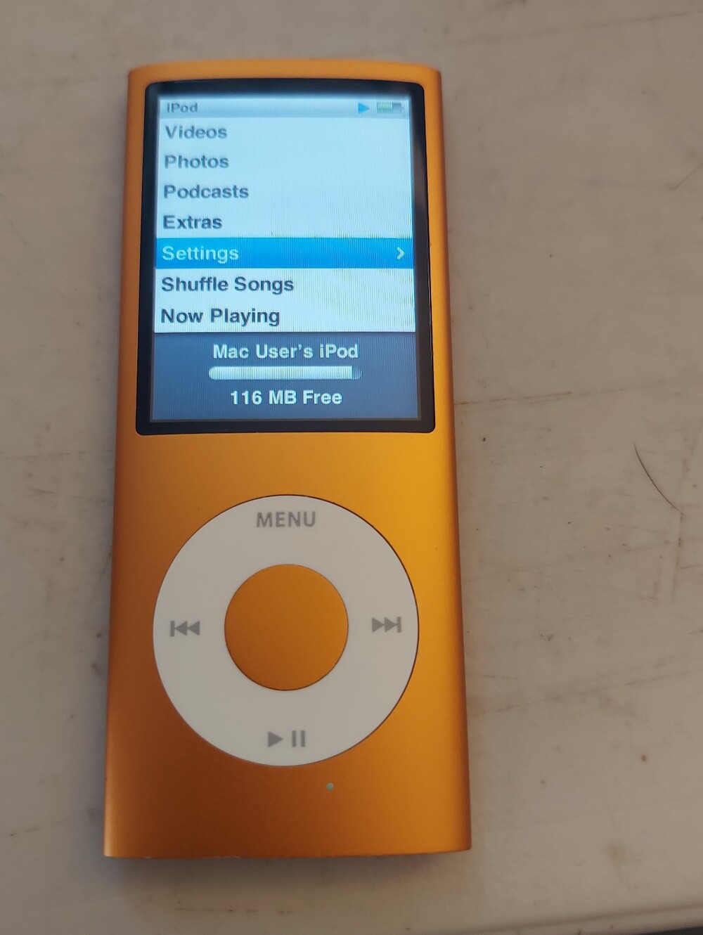 iPod Model:MB742LL/A 8GB, 2008, Orange, 4th Generation, Full Of Tunes - Picture 3 of 8